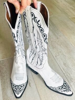 💒 Boho Larry Mahan El Paso Cowboy Boots White Black Embroidered Heel OS sz 8-10